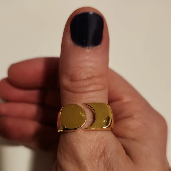 Modern Gold-Tone Open Circle Statement Ring - Picture 7 of 7